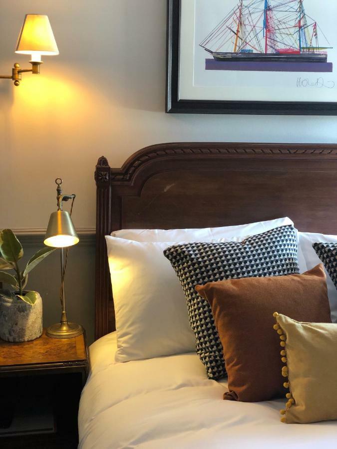 Admiral Hardy Hotel London Bagian luar foto